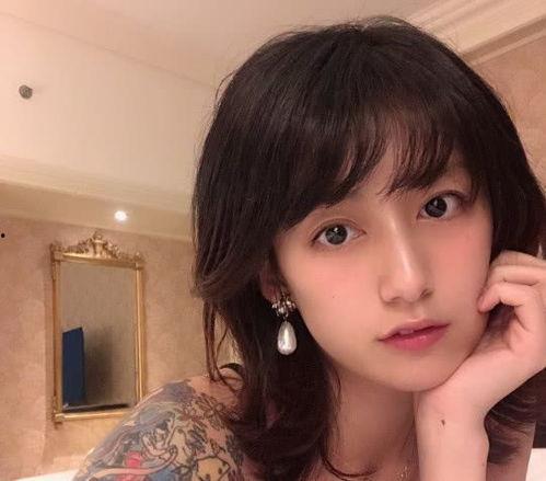 黑尾酱 个人资料,揭秘网红背后的多彩人生